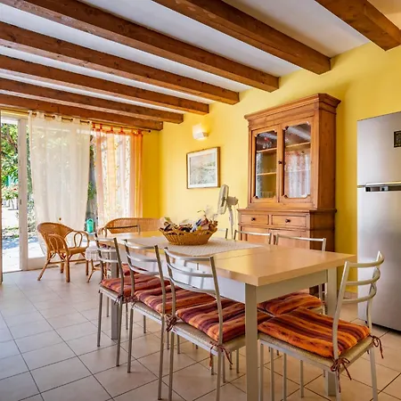 Savio By Interhome * 라모라